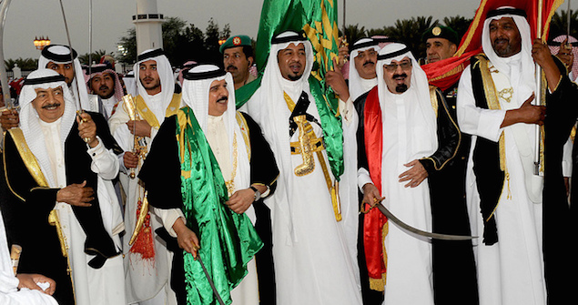 King Abdulla bin Abdulaziz Al Saud takes part in the 