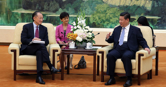 World Bank Group President Jim Yong Kim meeting with Chinese President Xi Jinping. Image credit: Flickr (World Bank Photo Collection) Creative Commons.  