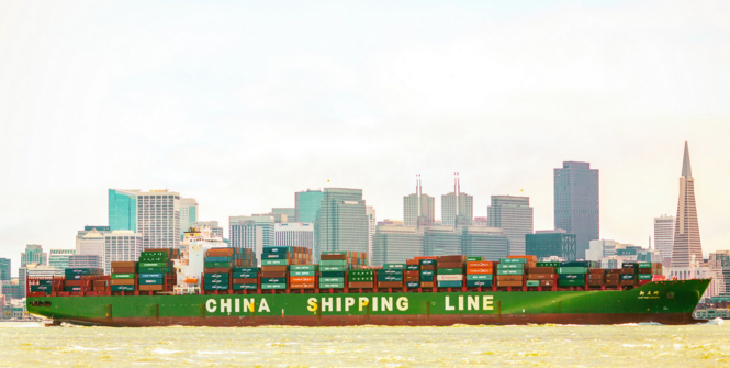 Chinese transatlantic shipping. Photo Source: Thomas Hawk (Flickr). Creative Commons.