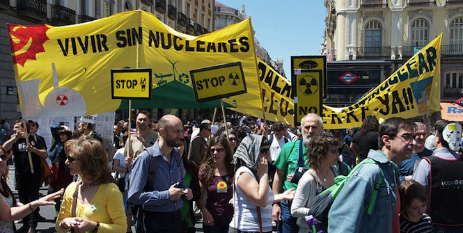 Anti-nuclear protest in Madrid. Photo source: Osvaldo Galgo (Flickr). Creative Commons. 