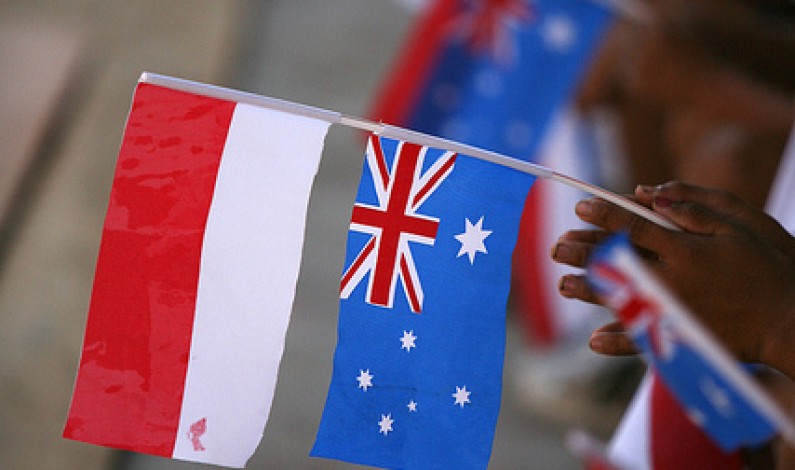 Australian and Indonesian flags. Photo source: Australian Aid Photo Library (Flickr). Creative Commons.