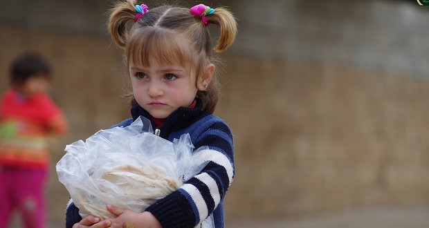 Bread distribution inside Syria. Photo credit: IHH Humanitarian Relief Foundation
Follow (Flickr) Creative Commons