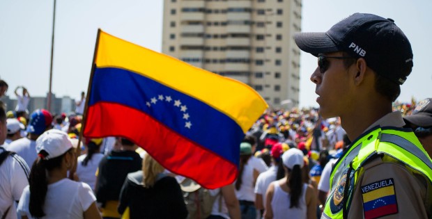 Venezuela Protests:
Photo credit: María Alejandra Mora (SoyMAM) - Own work, CC BY-SA 3.0, https://commons.wikimedia.org/w/index.php?curid=31268808 Creative Commons