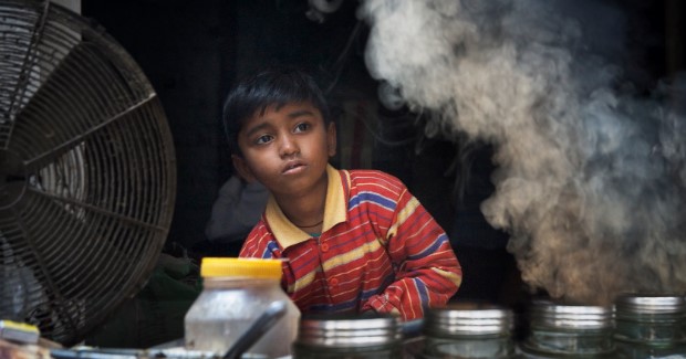 Child Labour in India. Photo credit: © Jorge Royan / http://www.royan.com.ar, via Wikimedia Commons 