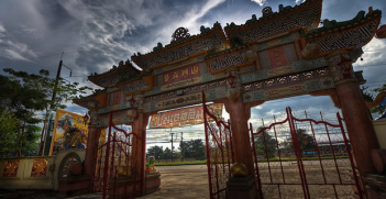China_gate. Photo Credit: Sammy Mantis (Flickr) Creative Commons