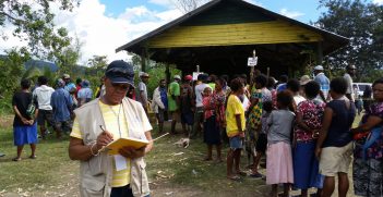 Votes being cast in 2017 PNG election / Photo Credit: Commonwealth Secretariat