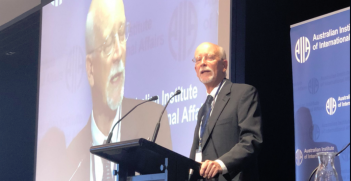 Mark Beeson at 2018 AIIA National Conference, 15 October (Credit: twitter @ameliashaw91)