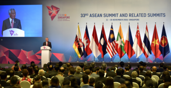 ASEAN Summit Chairman Lee Hsien Loong delivering his speech at the 33rd ASEAN Summit and Related Summits, 14 November (Credit: asean.org)