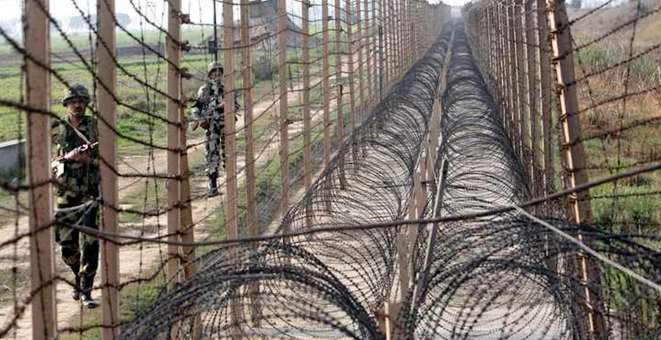 India's Border Security Force patrols the border with Pakistan near Jammu. Source: auweia, Flickr India's Border Security Force patrols the border with Pakistan near Jammu. Source: auweia, Flickr
