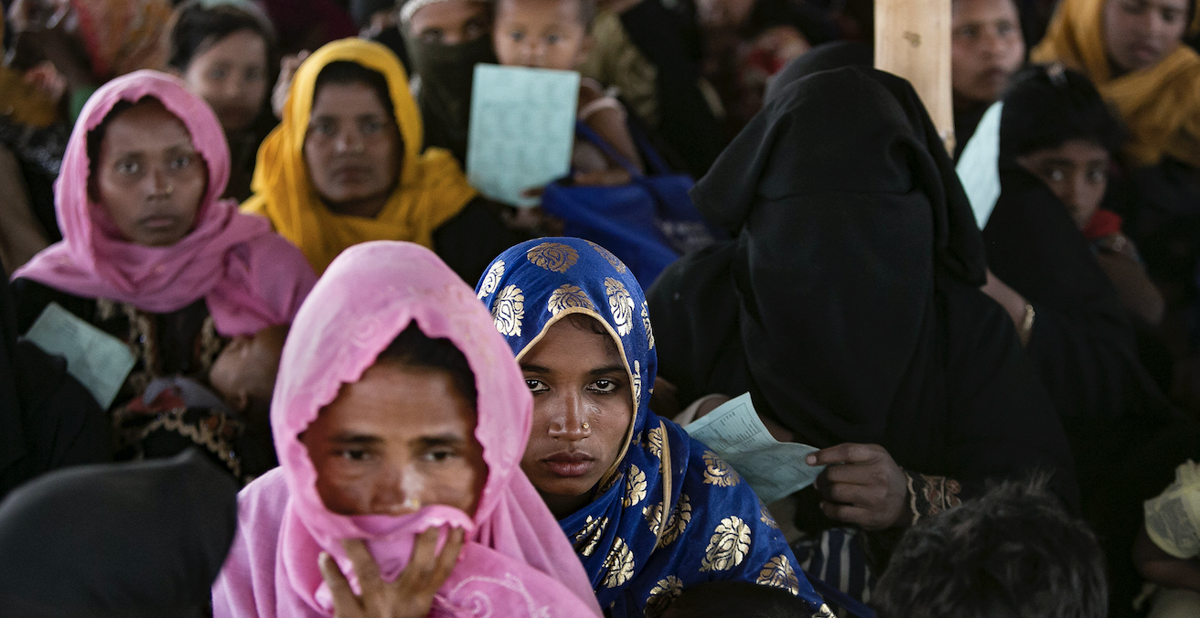 Rohingya women and children at a refugee camp in Cox's Bazar, Bangladesh. Source: UN Women, Flickr