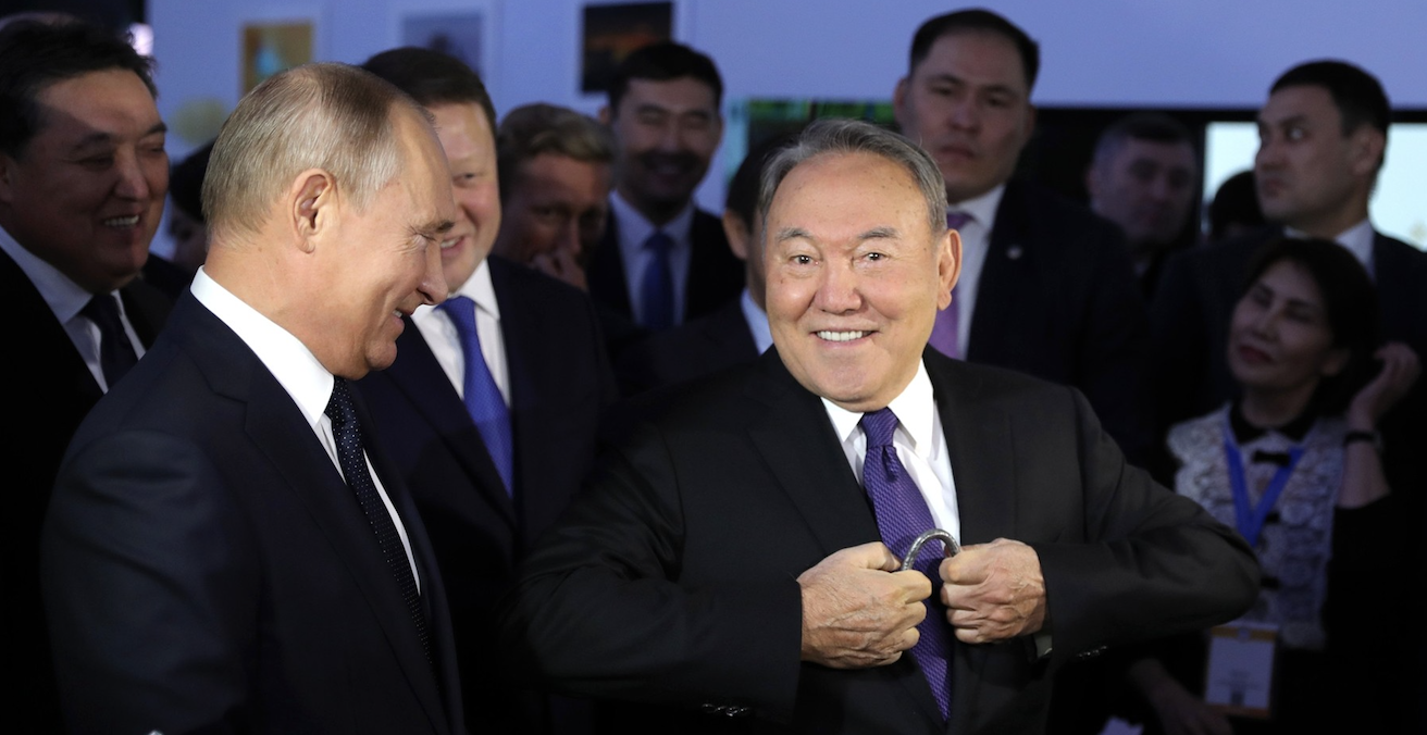 Former Kazakh President Nursultan Nazarbayev entertains Russian President Vladimir Putin on a visit to Kazakhstan in November 2018. Source: Kremlin.ru
