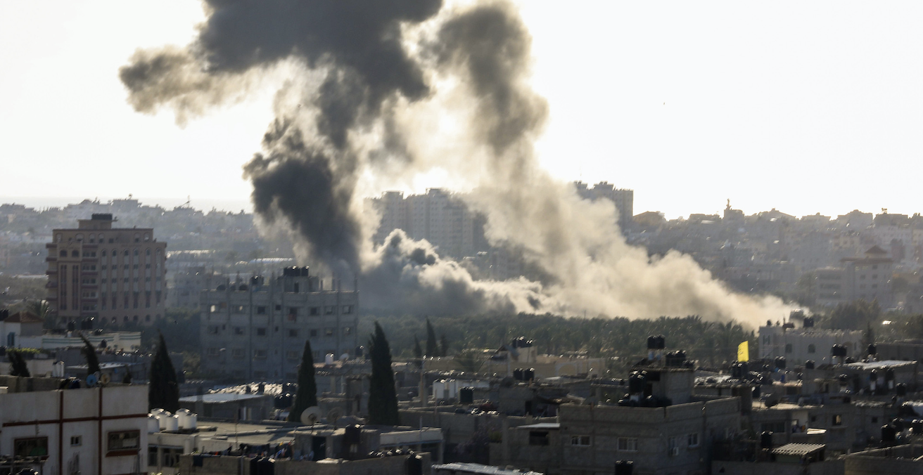 Smoke rises from an Israeli airstrike on the Gaza strip on 2 May 2019. Photo: Prachatai, Flickr, https://bit.ly/OJZNiI