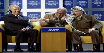 Image of Palestinian political leader, Yassar Arafat at the  World Economic Forum Annual Meeting, Source: World Economic Forum, Flickr, https://bit.ly/2kilSLi