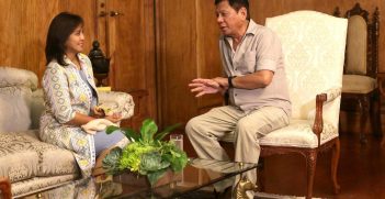 Leni Robredo Pays Courtesy Call To Rodrigo Duterte. Photo by King Rodriguez, Malacañang Photo Bureau. Source: https://bit.ly/2OuRYyl
