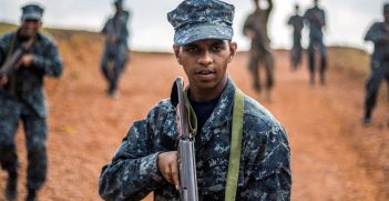 A Sri Lankan Marine takes point of his squad during the patrolling portion of a military tactics training and exchange, part of a theater security cooperation engagement at Welissara Naval Base, Sri Lanka, March 29, 2017. Photo by Cpl. Devan K. Gowans, US Marine Corps. Source: https://bit.ly/2OMNKlW
