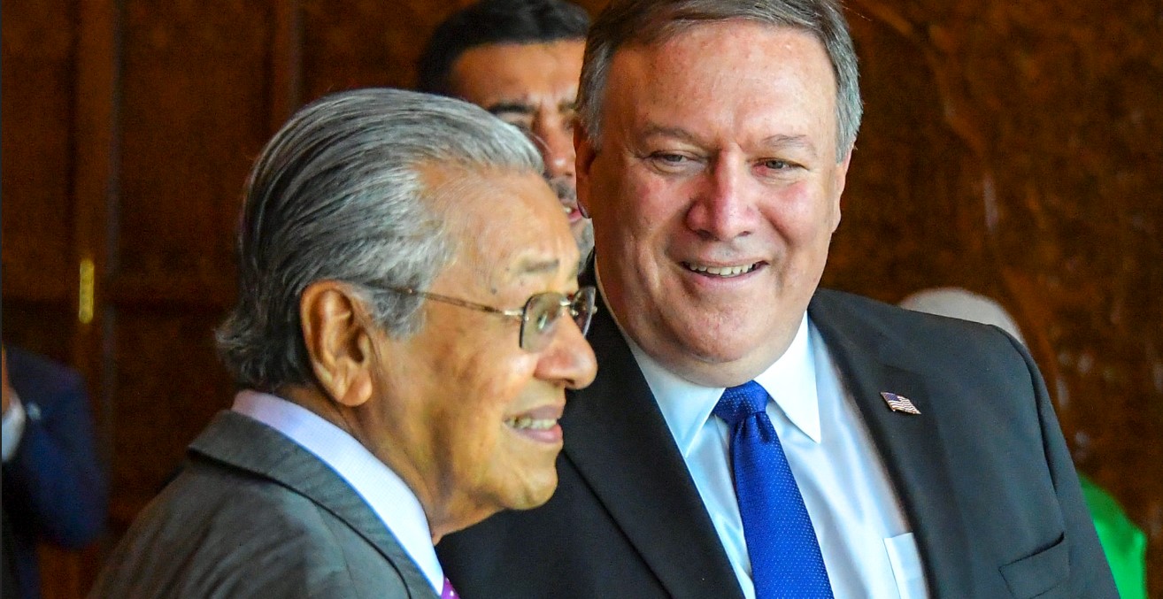 Mahathir Mohamad and Mike Pompeo. Photo by US Department of State. Source: https://bit.ly/34g6yQ6