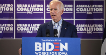 Joe Biden speaks with supporters at a town hall hosted by the Iowa Asian and Latino Coalition at Plumbers and Steamfitters Local 33 in Des Moines, Iowa. Source: Gage Skidmore https://bit.ly/2uQMEj8