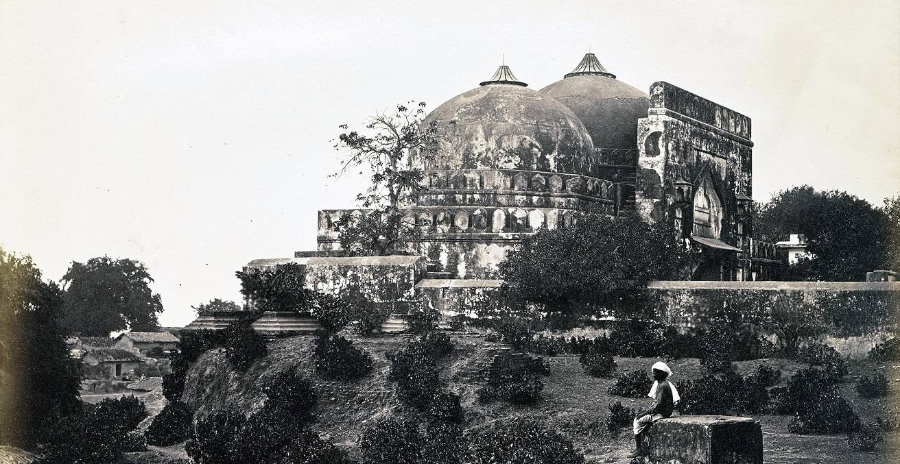The now destroyed Babri Masjid mosque, Faizabad, India
Source: https://bit.ly/3dnJEwq