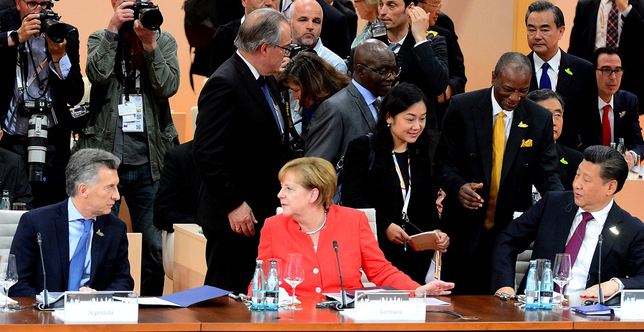 German Chancellor Angela Merkel and Chinese President Xi Jinping during a G20 Summit meeting in Hamburg on July 7, 2017.
Source: https://bit.ly/34ChOIO 