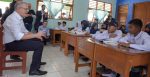 Australian Prime Minister Scott Morrison visits a school in Indoneia. Source: Timothy Tobing/DFAT https://bit.ly/3lR2AGZ