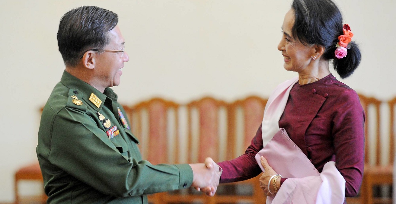 Senior General Min Aung Hlaing and Aung San Suu Kyi. Source: sadi richards https://bit.ly/30PIS5X 