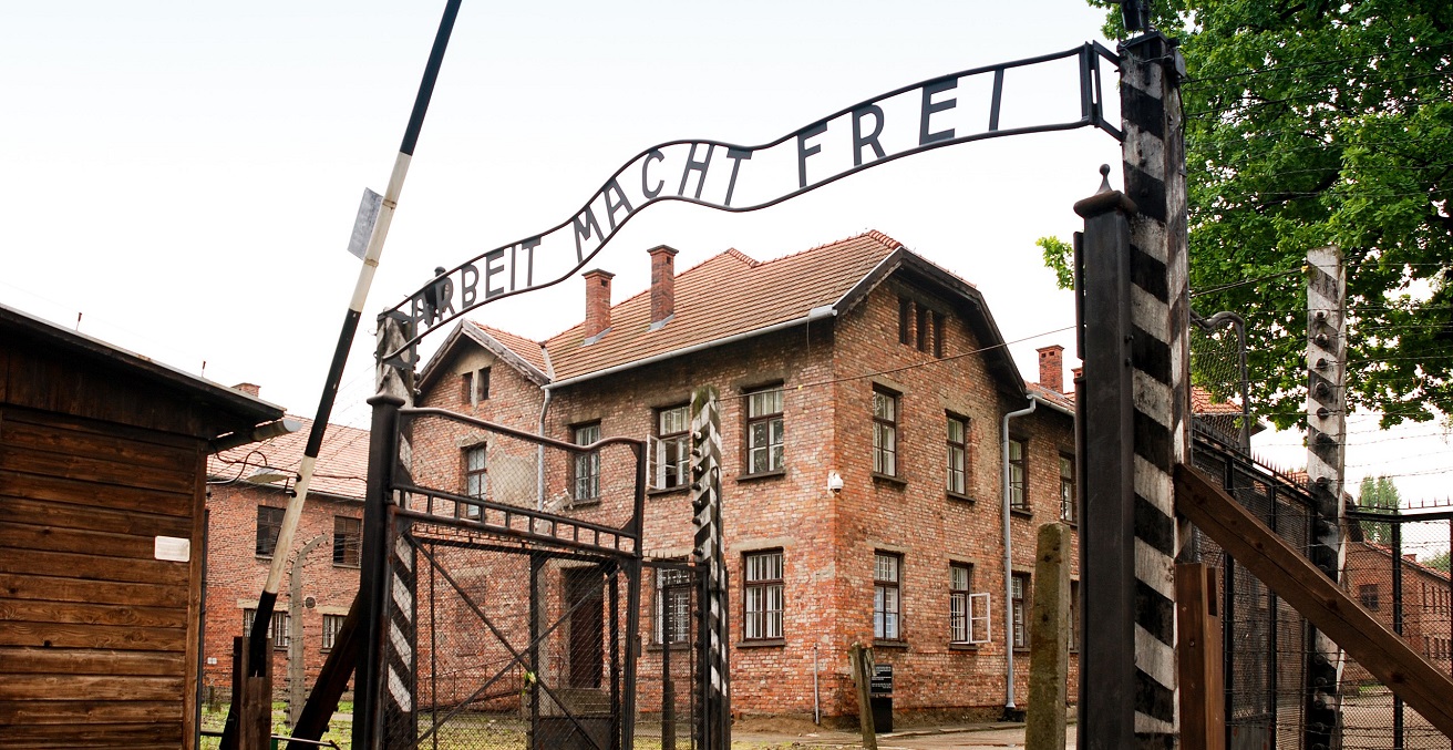 German concentration camp, Auschwitz I (the main camp), Poland (1940-1945). Visible old Austrian and later Polish Army barracks dated before 1939. Source: xiquinhosilva https://bit.ly/3GHiRZ7