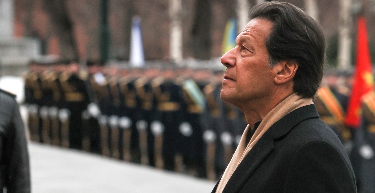 Before Russian-Pakistani talks, Prime Minister of Pakistan Imran Khan laid a wreath at the Tomb of the Unknown Soldier by the Kremlin wall. Source: TASS http://en.kremlin.ru/events/president/news/67844/photos