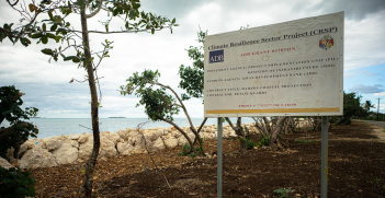 Climate Resilience Sector Project in Tonga. The Hahake Coastal Protection consists of hard and soft infrastructure interventions to protect the coastline and manage coastal erosion in selected sites on the 8 km of the Hahake (Eastern Tongatapu) coastline.
Source: Asian Development Bank / Flikr.
https://bit.ly/3Ny12z0