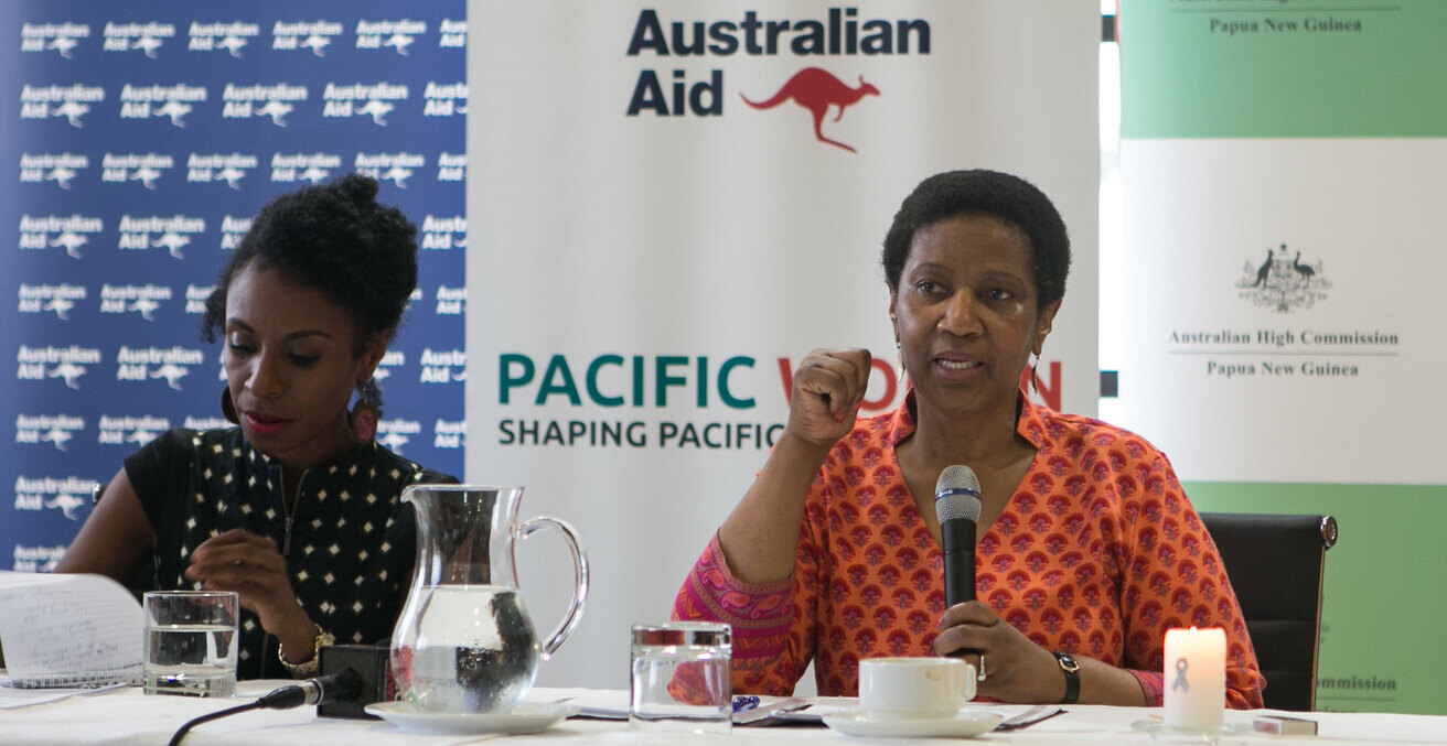 UN Women Executive Director Phumzile Mlambo-Ngcuka, in partnership with the Australian government,  visits Papua New Guinea in December 2016. Source: UN Women Asia and the Pacific, Flickr, https://bit.ly/3zb91Nf.