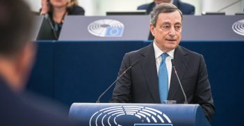 Outgoing Italian PM Mario Draghi addresses the European Parliament in May 2022. Source: European Parliament, Flickr, https://bit.ly/3oAnyNJ.