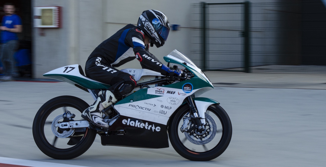The picture shows the motorcycle of the eLaketric Racing Team of the University of Technology, Business and Design Konstanz.
Source: David.RXR23
https://bit.ly/3IQMny5
