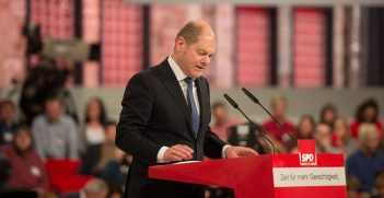 Olaf Scholz auf dem SPD Bundesparteitag am 19. März 2017 in Berlin. Source: Olaf Kosinsky/ http://bit.ly/3VjKCif