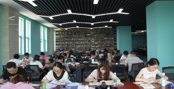 Chinese students study at SIAS International University in Henan. Source: Gary Todd/http://bit.ly/3YYdyhS