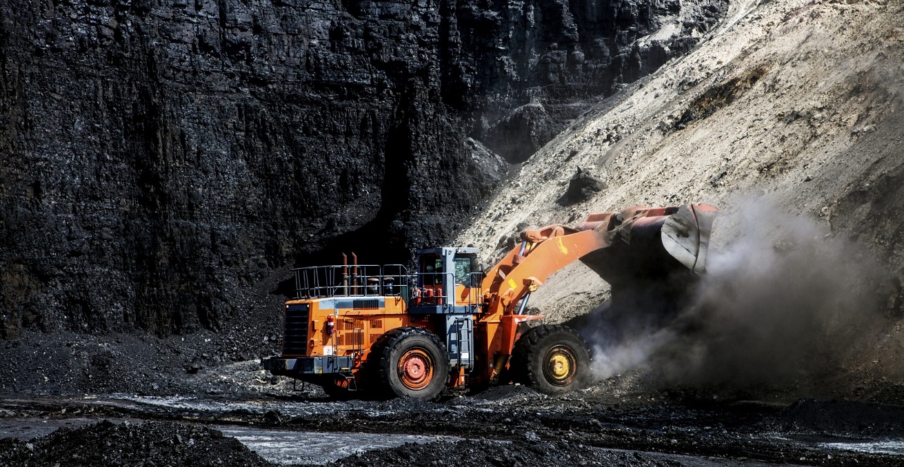 A large earth moving at a minerals mine. Source: Carol M Highsmith/http://bit.ly/3G4lOWf