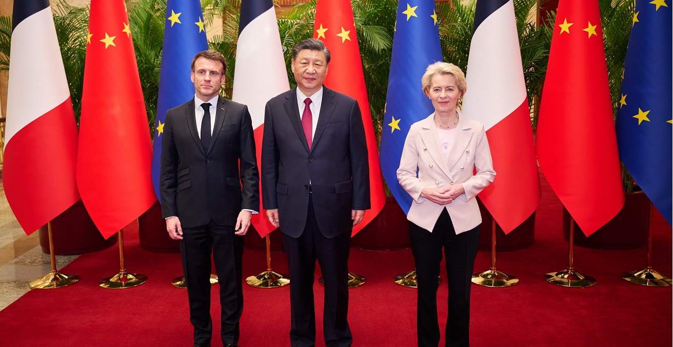 Emmanuel Macron, Xi Jinping , and Ursula von der Leyen, From left to right. Source: European Union 2023/bit.ly/43HVR97