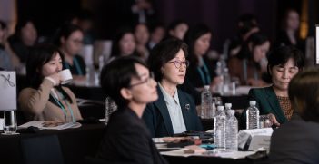 The inaugural Seoul Gender Equality Dialogue, organized by the UN Women Centre of Excellence for Gender Equality on 2 November in the Republic of Korea, took on the theme of ‘Breaking Gender Barriers for a Better Future of Key Industries.’ Source: UN Women/Hanju Lee / https://t.ly/wyxkc