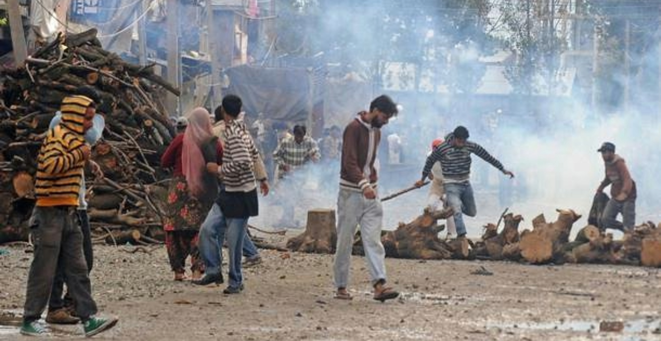violence in Kashmir. Sourced from google images (flikr) - https://www.flickr.com/photos/kashmirglobal/5166827464 violence in Kashmir. Sourced from google images (flikr) - https://www.flickr.com/photos/kashmirglobal/5166827464