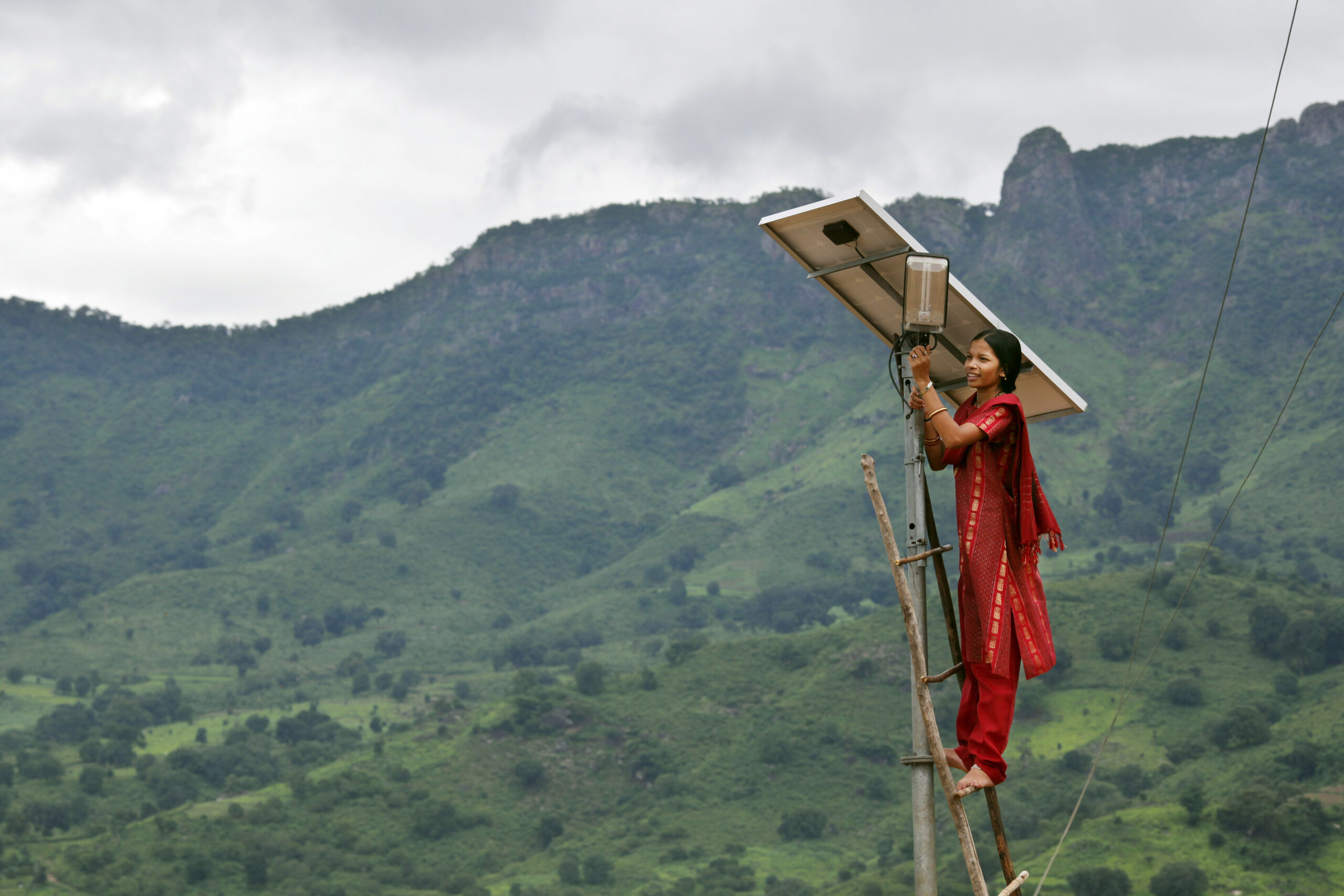 Australia’s Green Industrial Bet: Making Green Hydrogen Feasible Through India’s Regional Hubs